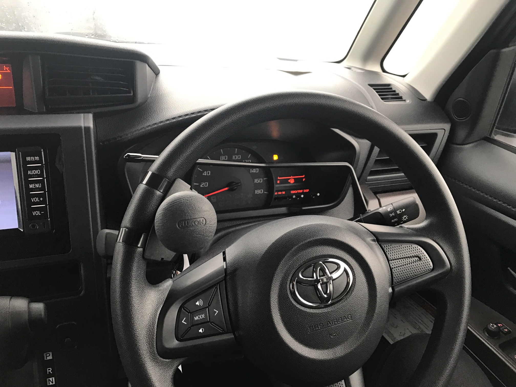 トヨタ タンク ステアリンググリップ 左ウィンカーレバー 運転する喜びをお手伝いします ケアカーズ福祉車両改造のページ